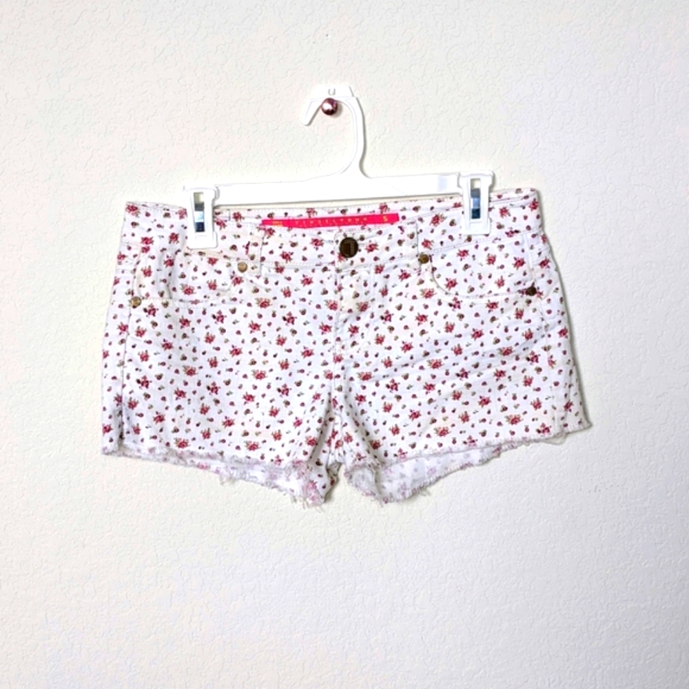 Tinseltown Floral Cutoff Jean Shorts